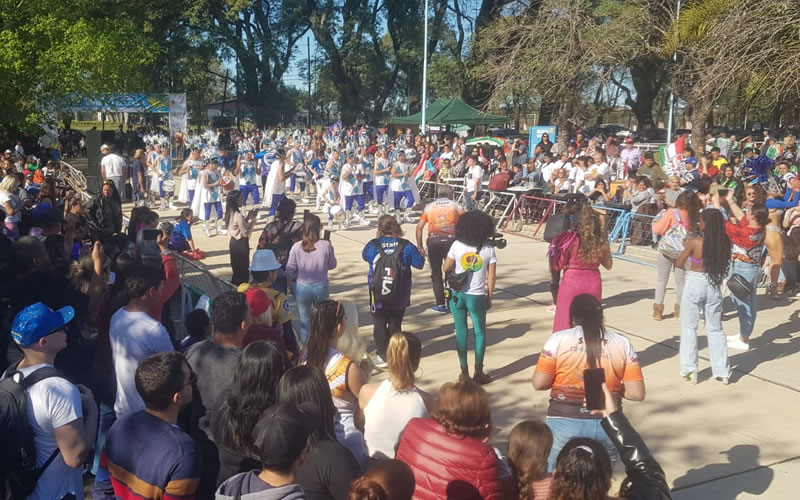 Miles de comparseros para el gran Encuentro de Pasistas, Baterias y Batucadas