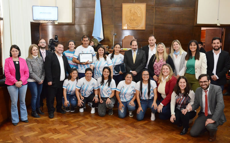 Futbolistas concordienses reconocidas por el Concejo Deliberante
