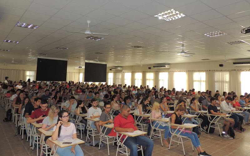 Charla informativa de Carreras para Ingresantes 2023