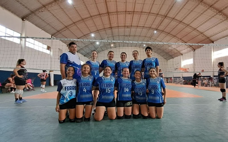 Voley: Ferro va por el título