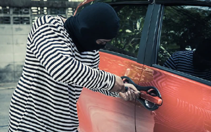 Quebrantó el arresto domiciliario y lo descubrieron in fraganti intentando robar