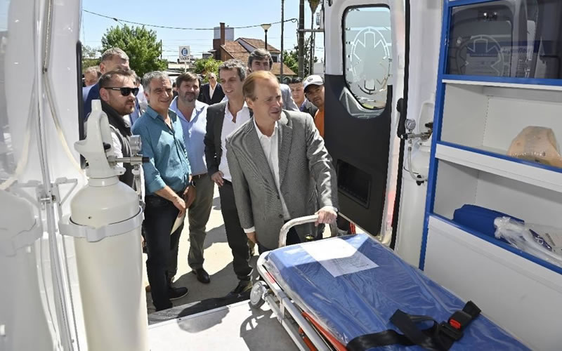Entregaron tres ambulancias y una unidad morguera para Concordia