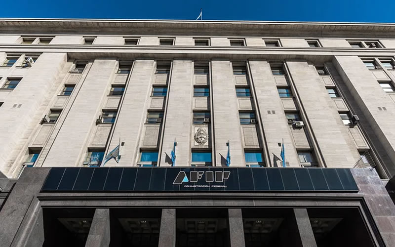 Massa confirmó que desde noviembre el piso de Ganancias se elevará a $330.000 y que dejarán de pagar 380.000 personas