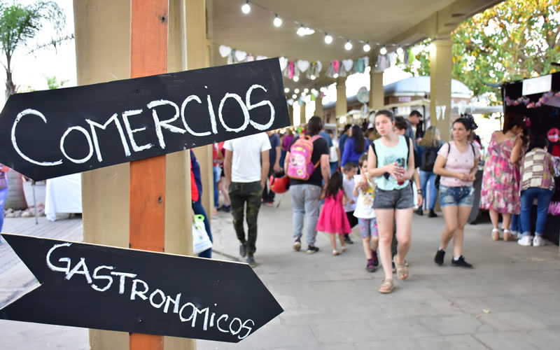 Comienza la Expo “Día de la Madre” en el Centro de Convenciones