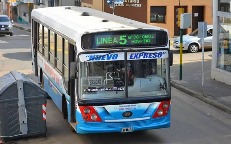 Llegando a un acuerdo con las empresas se logró levantar el paro de colectivos en Concordia