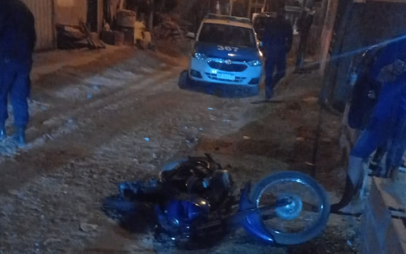 En moto efectuaron disparos contra una vivienda y se dieron a la fuga