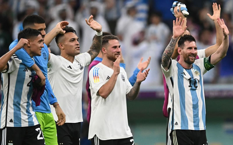 Argentina enfrenta a Polonia en busca de la clasificación a octavos del Mundial