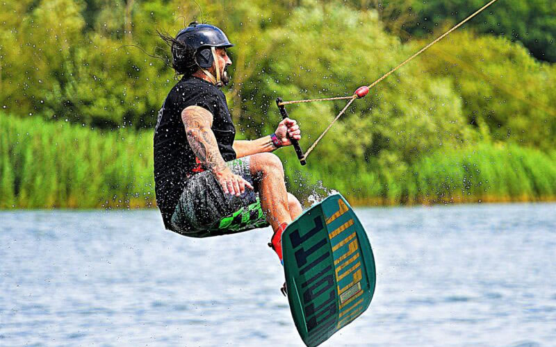 El Campeonato Argentino de Wakeboard llega al lago de Salto Grande