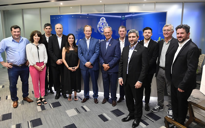 El Gobierno provincial gastó más de 60 mil dólares en misiones comerciales e institucionales en los últimos 4 años