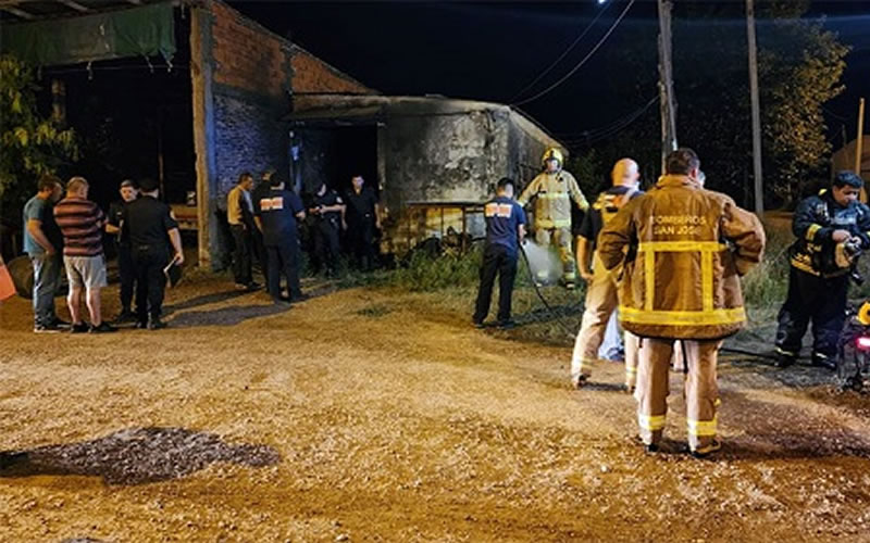 San José: Un hombre de 70 años falleció tras el incendio en un taller mecánico