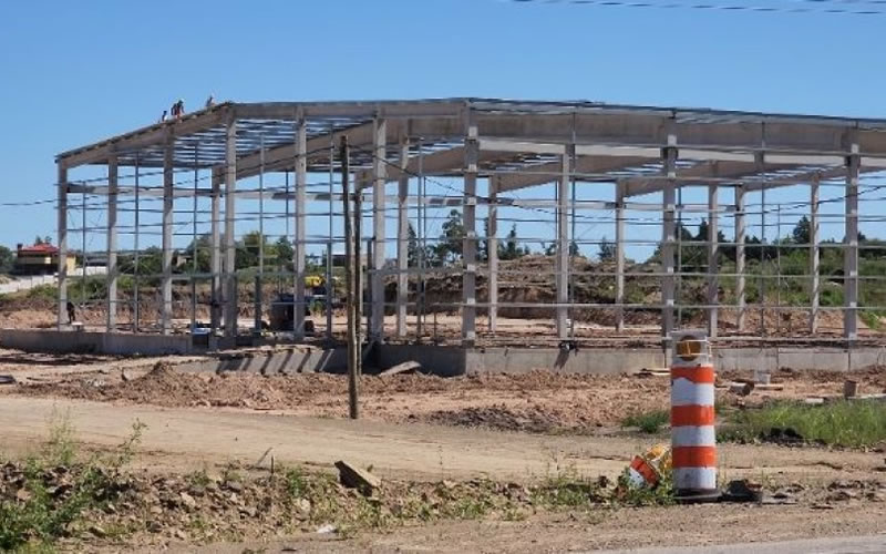 Con miras al ferrocarril y el puerto de barcazas, Salto avanza en la construcción de un depósito aduanero