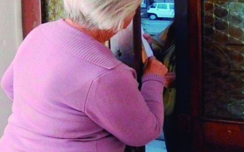 Una mujer fue víctima de una estafa en la que lograron sacarle 16 mil dólares