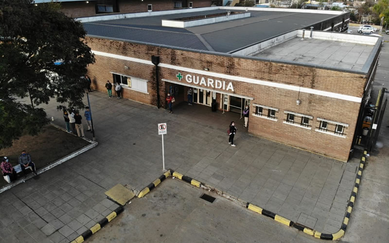 Un hombre fue apuñalado durante los festejos en la Costanera