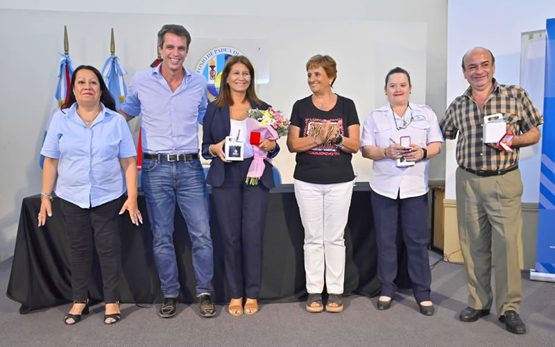 Agentes Municipales recibieron un reconocimiento por sus 30 años de servicio