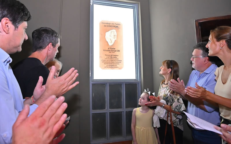 Emotivo homenaje al padre Ismael Dri en la Secretaría Municipal de Desarrollo Social