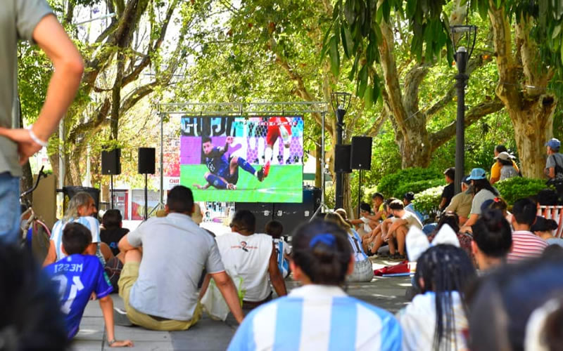 Con «Fan Fest» y pantalla gigante, invitan a alentar a la Selección Nacional en la Costanera de Concordia