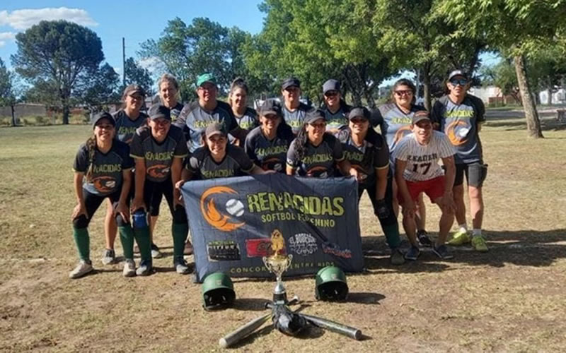 «Renacidas Softbol Femenino»  segundas en el torneo Slow Pitch