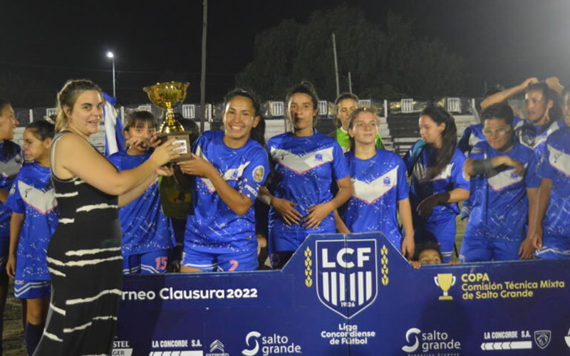 Primera División Femenino: Santa María de Oro Campeón