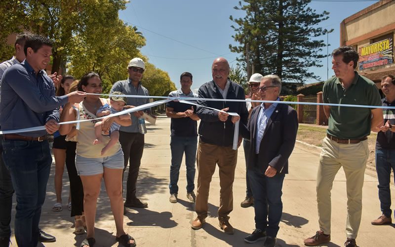 CAFESG inauguró una importante obra de pavimento en Pronunciamiento