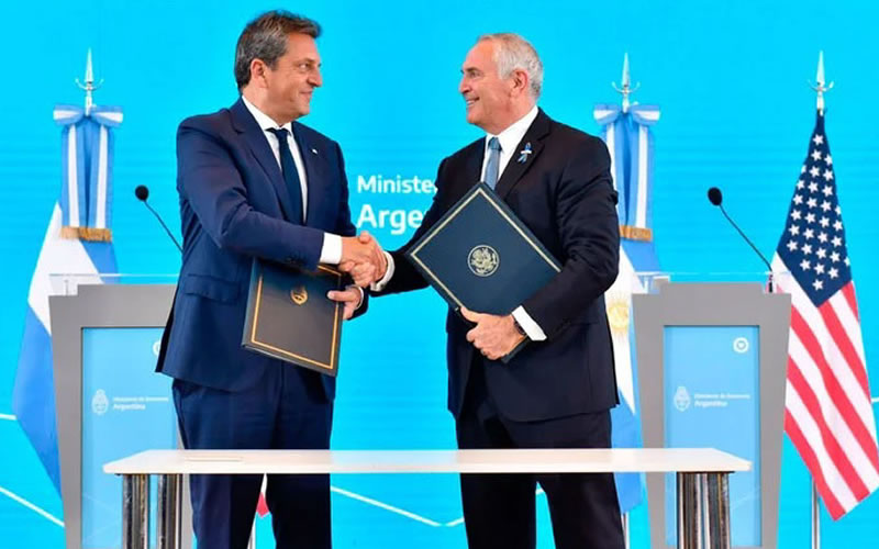 Acuerdo con EEUU: El gobierno recibió información de 600.000 cuentas por USD 52.000 millones