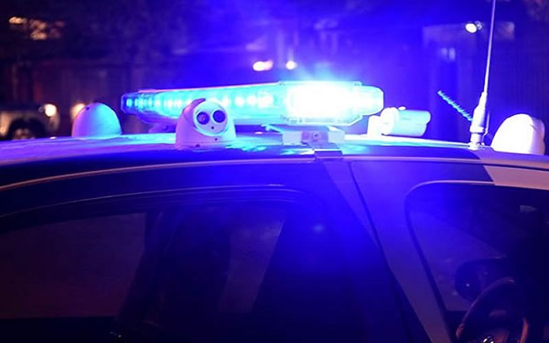 Un joven fue detenido tras robar y masturbarse frente a dos menores en un micro