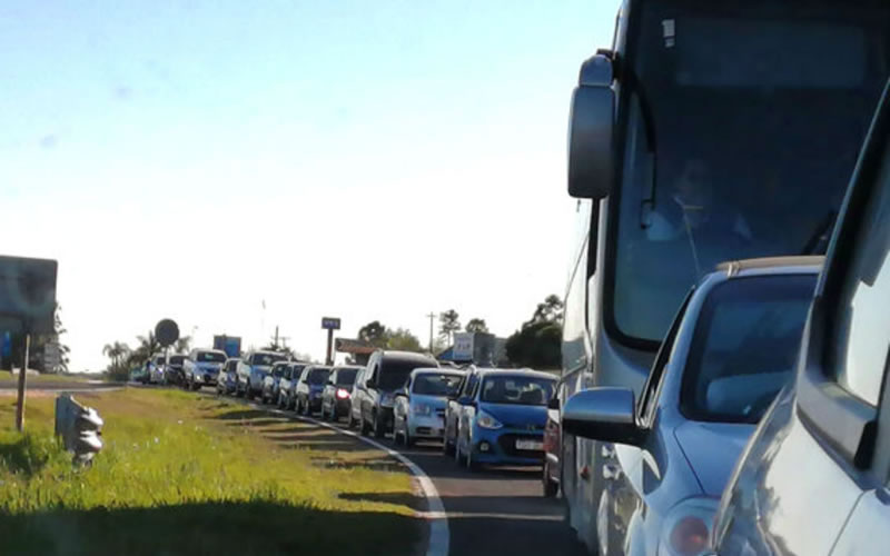 Recambio turístico: Es intenso el tránsito en los Puentes Internacionales