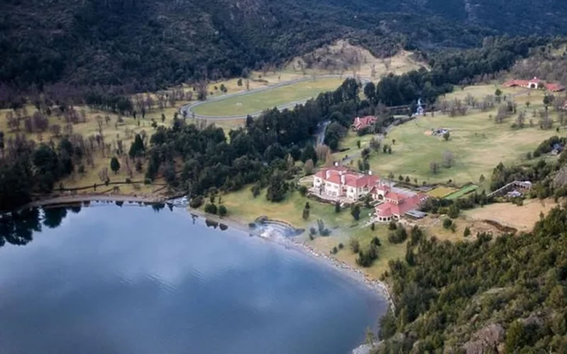 Conflicto Lago Escondido: Organizaciones marchan por la soberanía popular