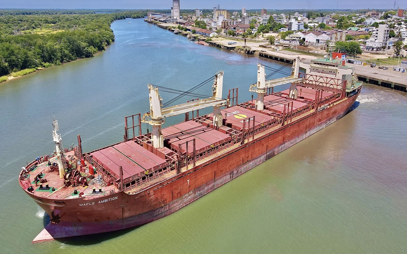 Los puertos entrerrianos ya completaron cuatro buques en 20 días e ingresan otros dos
