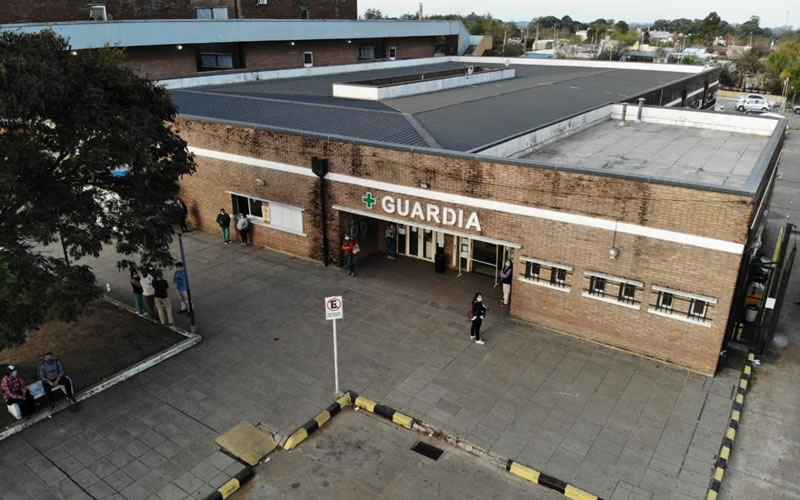 Joven lesionada en la cabeza al chocar con otro vehículo
