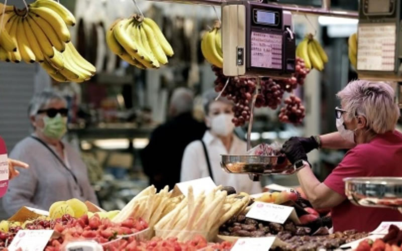 La confianza del consumidor aumentó 7,3% en enero, pero registró notables diferencias por regiones