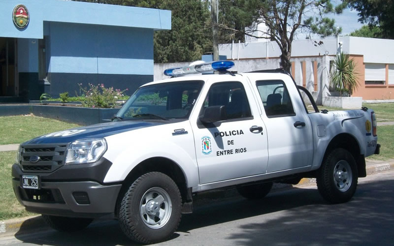 Detenido por resistencia a la autoridad y arrojar piedras a la policía