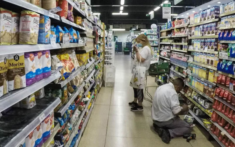 En 2023 la inflación será del 97,6% y el PBI crecerá solo el 0,5%