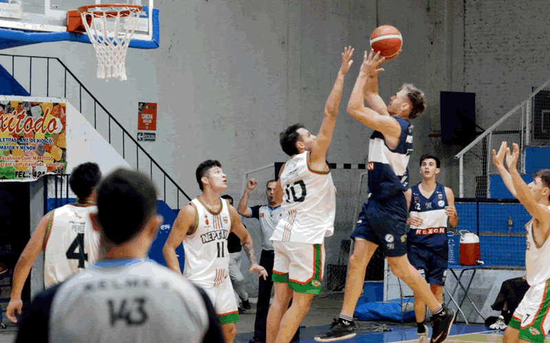 Ferrocarril conquistó el primer triunfo en su casa