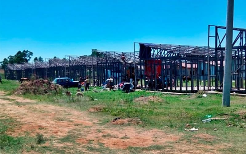 Finalizó la toma de viviendas por un grupo de familias en el barrio Agua Patito