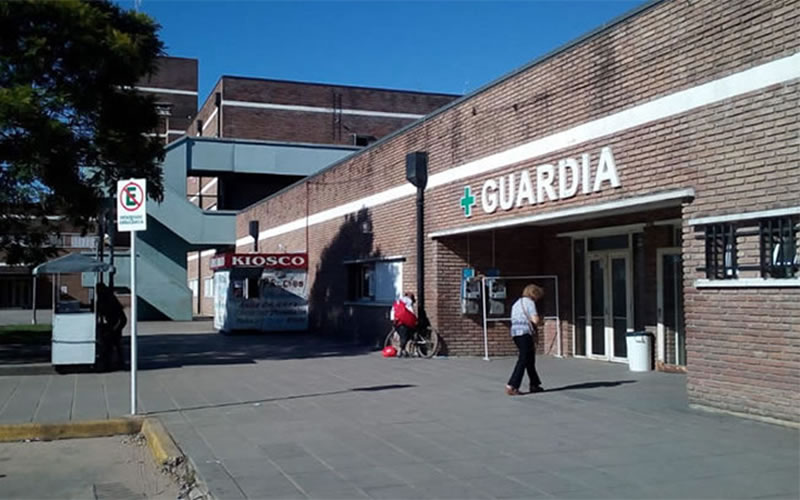 Un hombre mayor fue derivado de urgencia a Concordia tras ser impactado por una camioneta