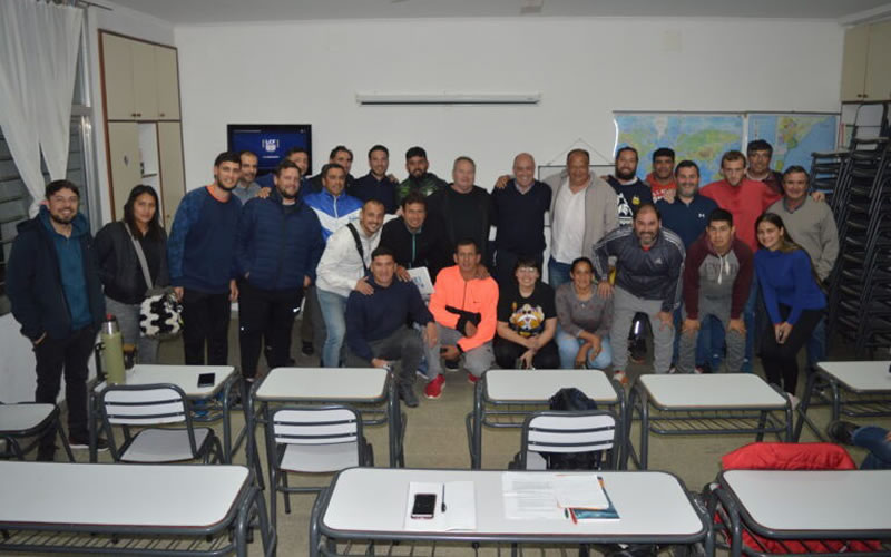 El «ISEEF Fútbol» es oficialmente una escuela de directores técnicos