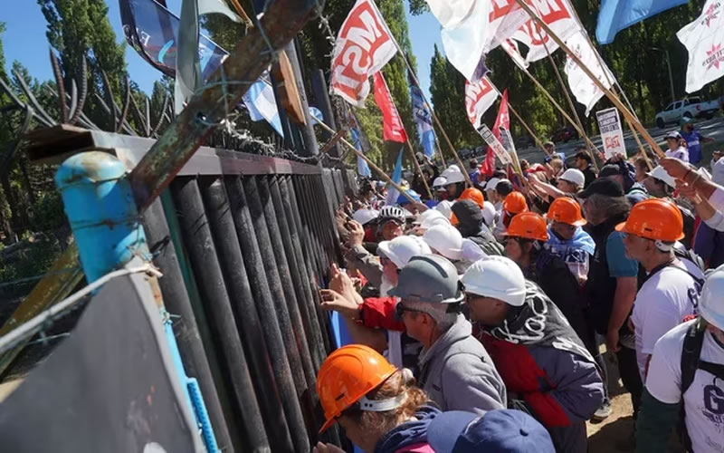 Incidentes en la movilización de la Izquierda a Lago Escondido