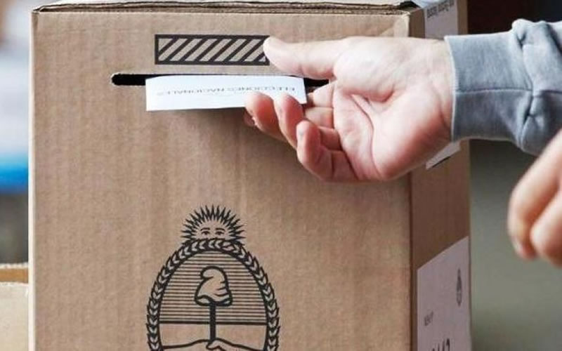 Ante la incertidumbre política, 15 provincias adelantan las elecciones para tomar distancia de los comicios presidenciales