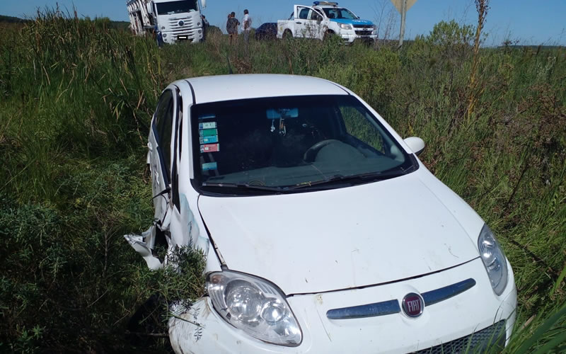 Una mujer y una niña heridas tras un despiste en la autovía Artigas