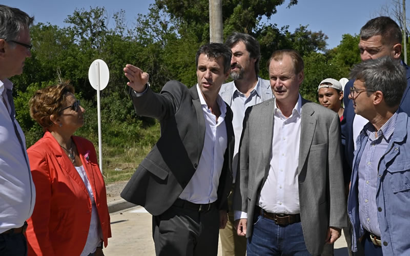 Acuerdan la puesta en marcha de un plan de repavimentación que abarca 200 cuadras