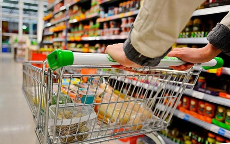 La canasta básica aumentó 7,2% y una familia tipo necesitó en enero $163.539 para no ser pobre