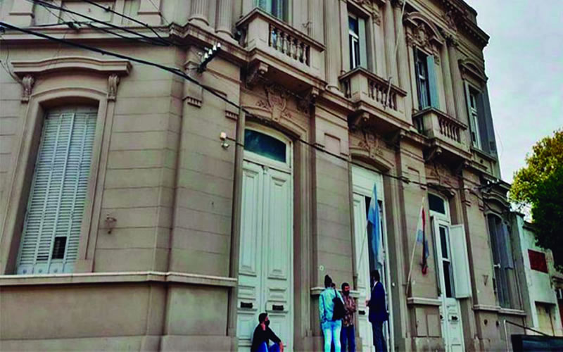Un niño intentó quitarse la vida cuando estaba en la escuela y sería por un caso de abuso
