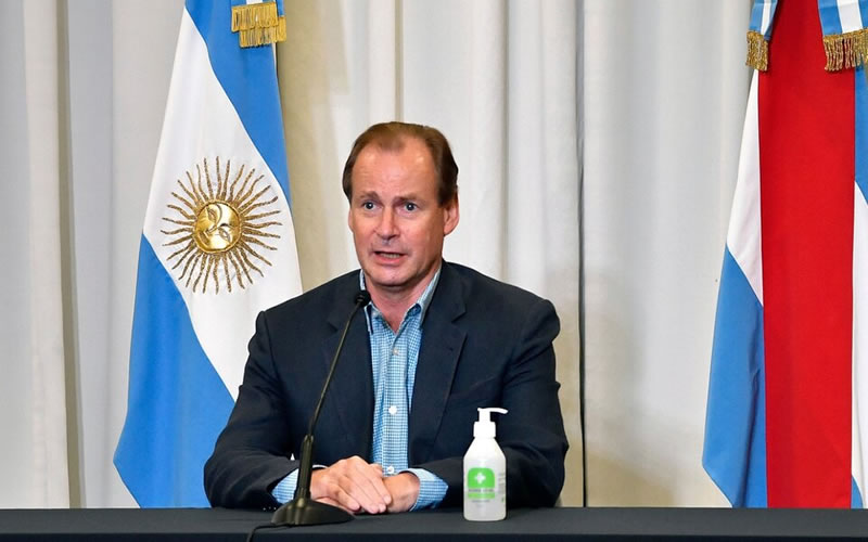 A un mes de la fecha límite, Gustavo Bordet no definió si desdoblará las elecciones en Entre Ríos