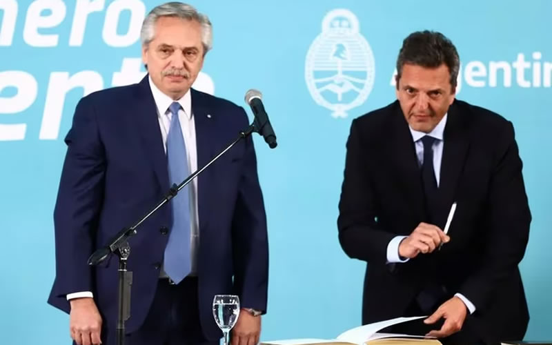 Tensión entre Alberto Fernández y Sergio Massa: Un llamado y una advertencia inquietante