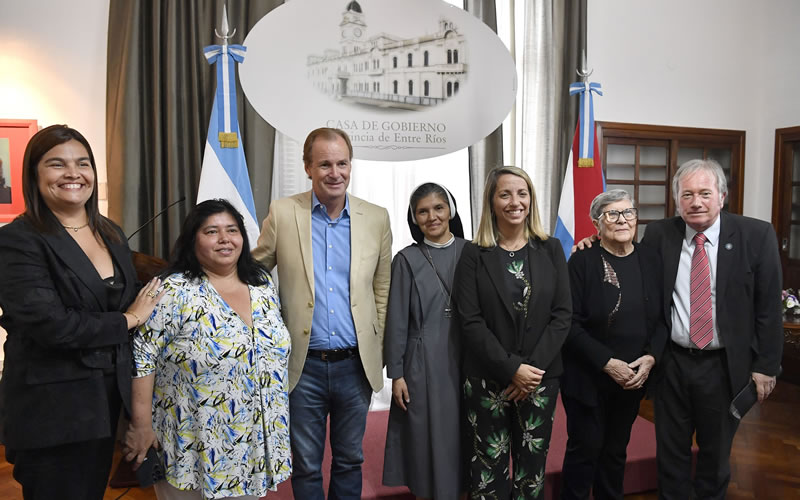 En el Mes de la Mujer, Bordet llamó a trabajar para “vivir en sociedades más justas”