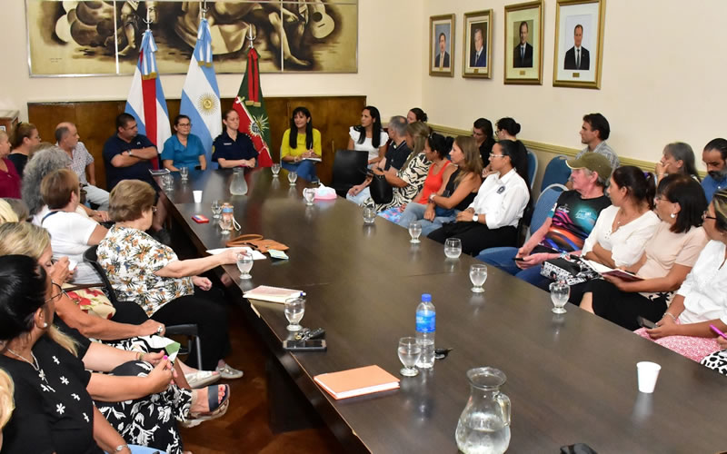 Presentación oficial de actividades del Mes de la Mujer en Concordia