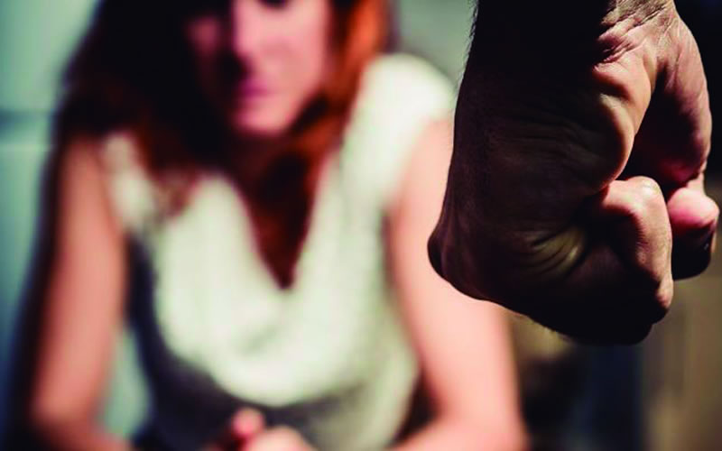 Un hombre fue detenido en el Barrio Pampa Soler luego de causarle lesiones a su pareja