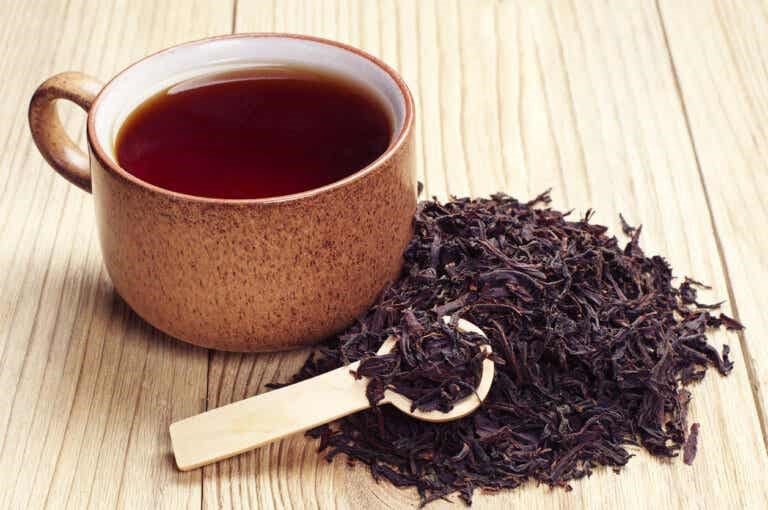 Diez beneficios del té negro según la evidencia científica