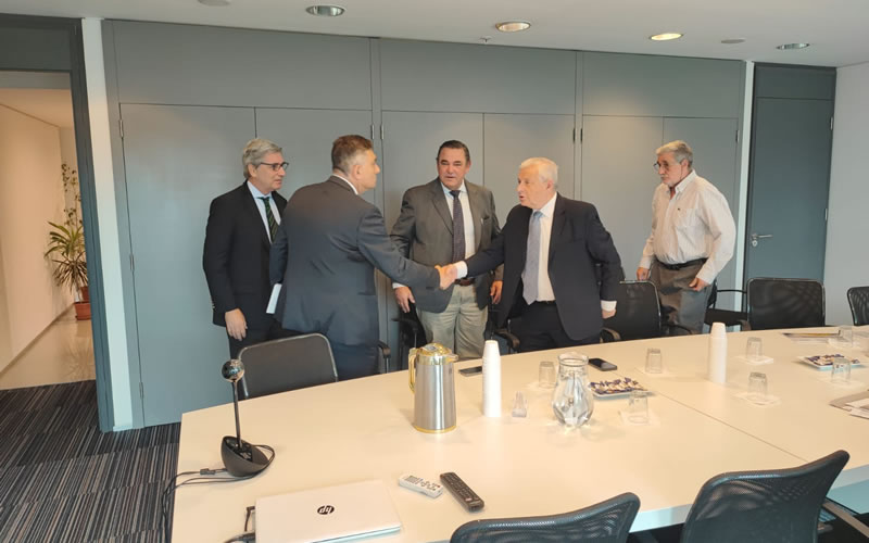 Dragado a 34 pies: Reunión de CARU con el Gobierno uruguayo en Montevideo