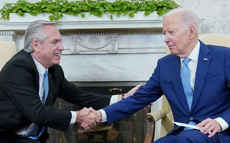 Biden bajó la orden política y los organismos de crédito apoyarán el plan de estabilidad del Gobierno